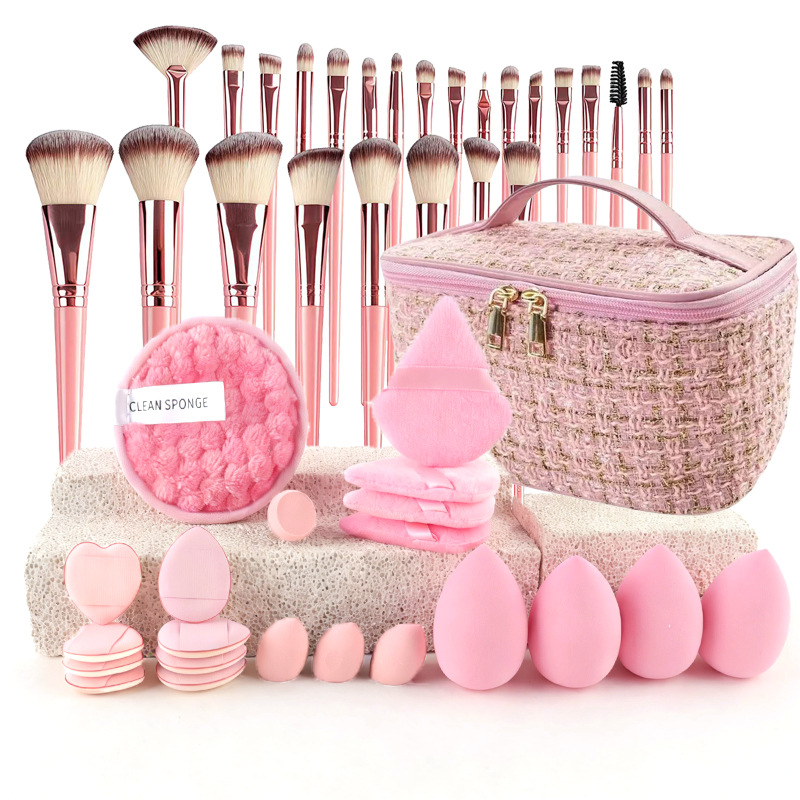 مجموعة فرش مكياج أنيقة بتصميم  - مراجعة Beauty Makeup Kit وسعره