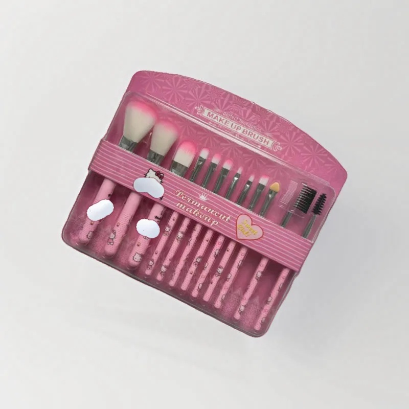 مجموعة فرش مكياج هيلو كيتي الم - مراجعة Beauty Makeup Kit وسعره