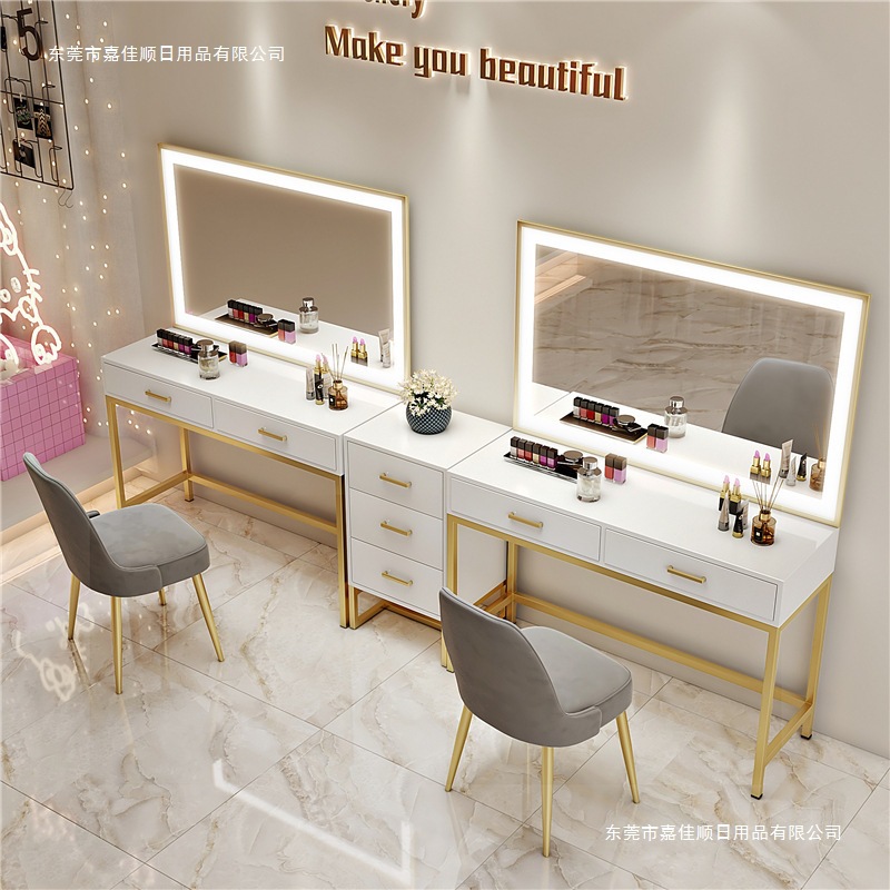 مسمار الفن ماكياج الفنان استود - مراجعة Beauty Makeup Bridal وسعره